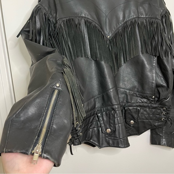Black Vintage Fringe Leather Jacket - Picture 8 of 13